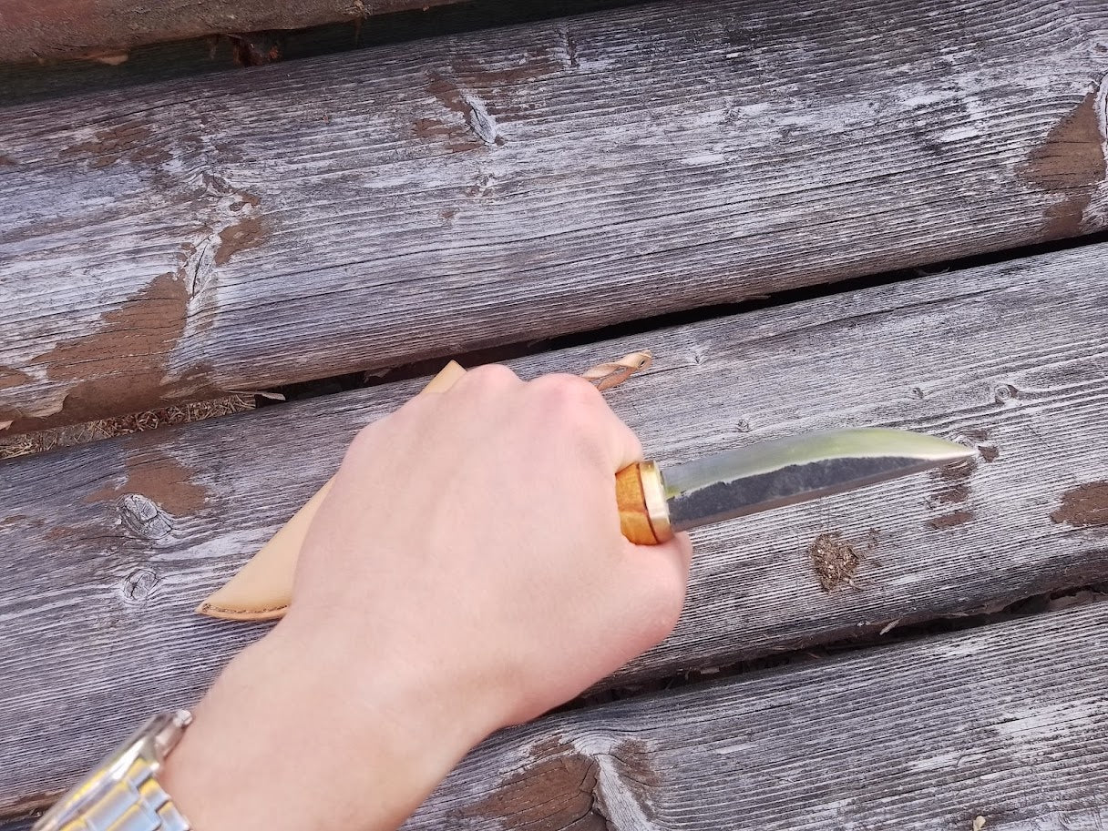 Taottu retkipuukko - 205mm